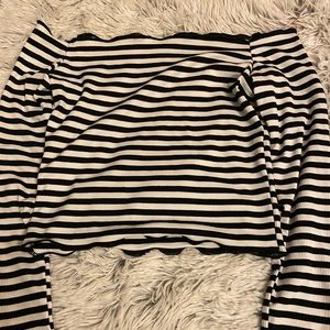 Black and White striped off the shoulders crop top